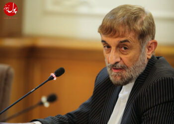 نگاه ما باید به سمت بهره‌وری در صنعت نفت باشد (+فیلم)