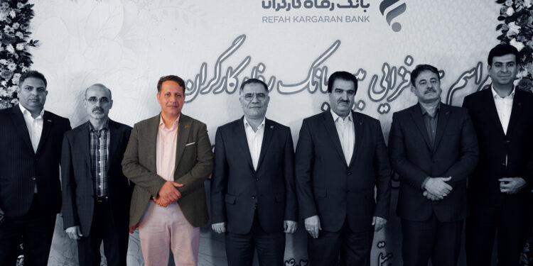 امضای تفاهمنامه هزار میلیارد تومانی بین گروه صنعتی بارز و بانک رفاه (+فیلم)