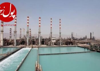 پالایشگاه بندرعباس با افراد مجرب به جنگ مشکلات می‌رود (+فیلم)