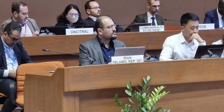 ایران: پیشرو در تجارت بدون کاغذ با استفاده از فناوری و همکاری