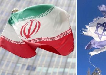 ایران همزمان با پرتاب موشک جنگ سایبری به راه انداخته است