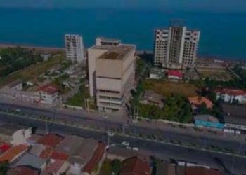 غلامرضا محتشم: یک الگو برای سرمایه‌گذاران جوان